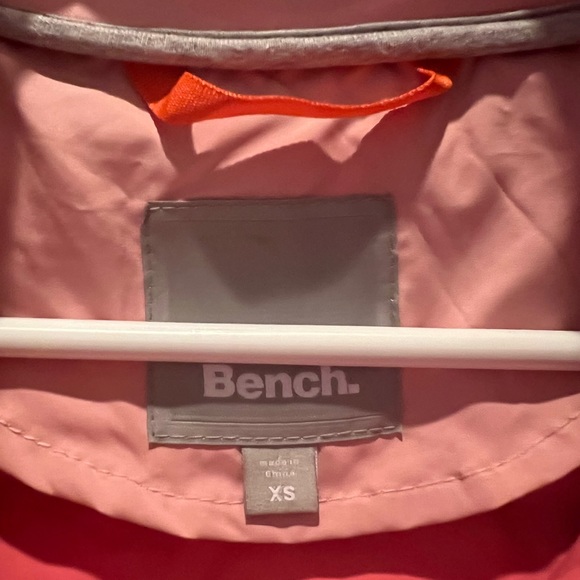 NWOT Bench Puffer Vest - Picture 5 of 9